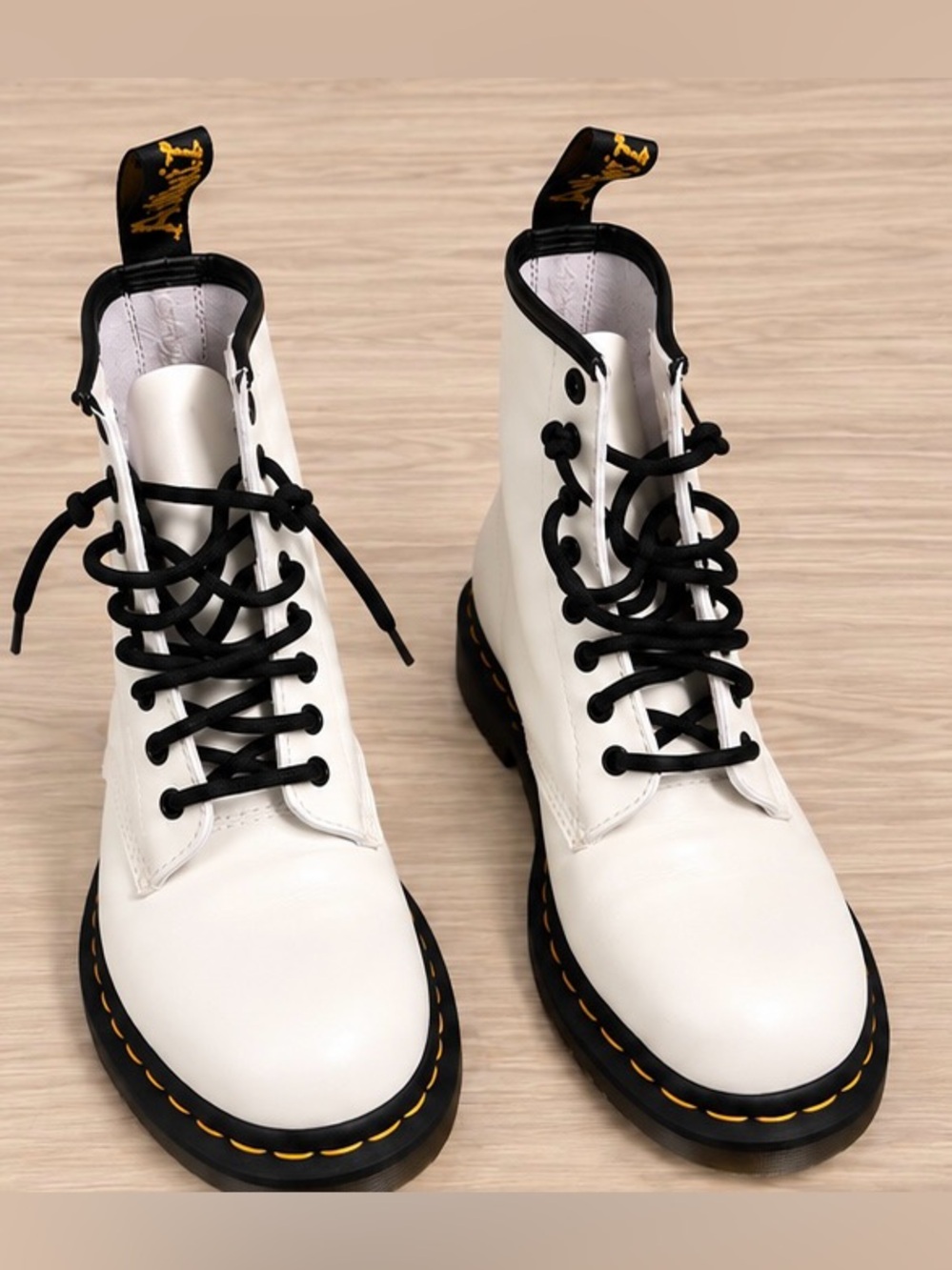 Dr. Martens 1460 White Leather Lace Up Boots Women’s 8 EU 39
